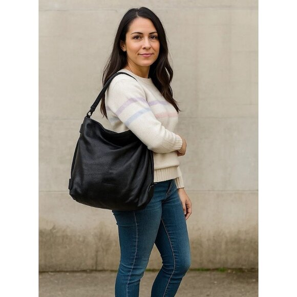 Aimee Kestenberg Black Leather Shoulder Bag With Stud Feet & Back Zipper Pocket - Picture 1 of 15